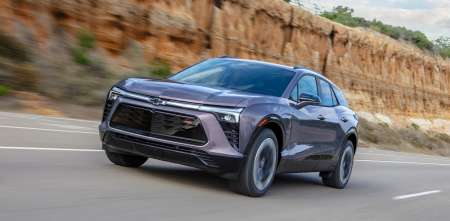 El Gobierno dio a conocer el cupo de autos eléctricos y híbridos para el año que viene