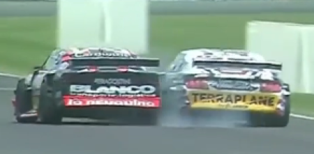 TC: el picante cruce en pista que terminó con dos pilotos excluidos en la final en La Plata