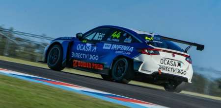 TCR South America: Leo Pernía sacó chapa de campeón y se quedó con la pole en Interlagos