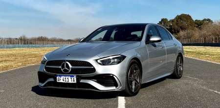 Mercedes-Benz analiza devolver lo cobrado por el impuesto interno si el Gobierno lo suprime