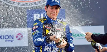 Del automovilismo a la política: el ex piloto que se convirtió en presidente de Newell's