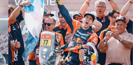 Dakar 2026: ¡A todo sonido! El gran festejo de Luciano Benavides tras el título en Motos