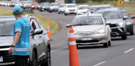 Descenso en el tránsito de vehículos hacia la Costa