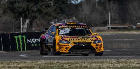 Los campeones del torneo nocturno de karting podrán probar un Top Race