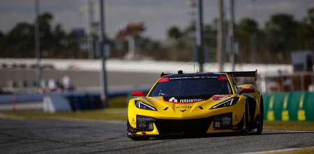 24 Horas de Daytona: el Corvette de Varrone sorteó una accidentada largada y subió al cuarto lugar en la GTD Pro