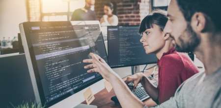 El reskilling como negocio: quién capacita y quién paga la reconversión laboral