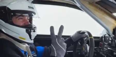 F1: ¡Un todo terreno! Colapinto manejó sobre la nieve en Andorra