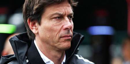 F1: "Pónganse las pilas y dejen de discutir", Wolff, harto ante los reclamos por el motor Mercedes