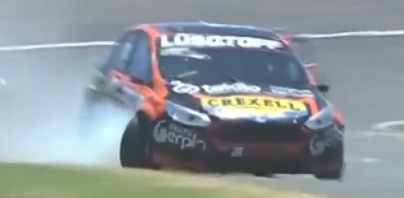 TN APAT: ¡Fortísimo accidente de Lambiris en la final de la Clase 3!