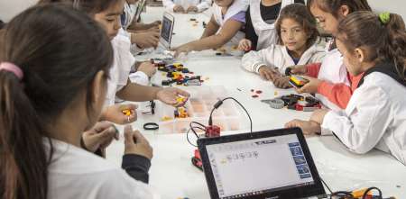 Educación digital y brecha tecnológica: balance post pandemia