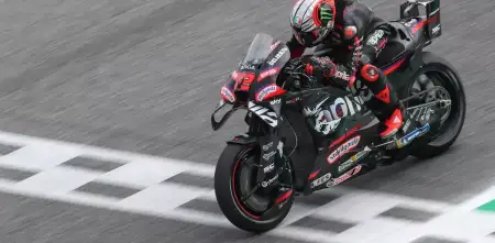 MotoGP: Bezzecchi ganó en Tailandia y Ducati se quedó sin podio tras el abandono de Márquez