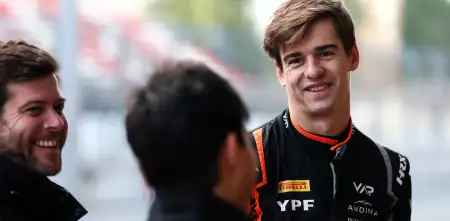 "Los vamos a hacer madrugar a todos", el gracioso comentario de Varrone por los horarios de Australia