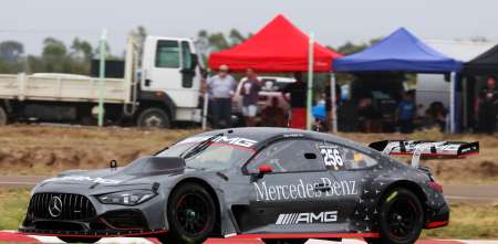 TC: Fritzler y un sábado complicado con el Mercedes en Viedma: "No tuvimos un buen día en general"