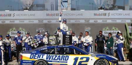 NASCAR: Ryan Blaney ganó a pura astucia en el óvalo de Phoenix