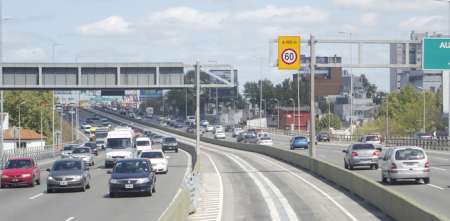 ¿Cómo medir la distancia correcta de seguridad para evitar accidentes en la calle?