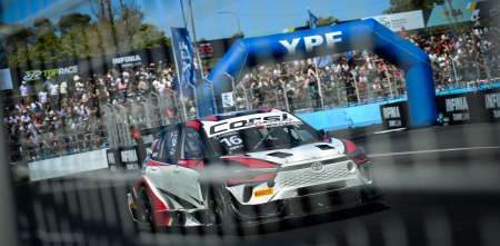 Evgenii Leonov, el piloto ruso que debutó en el TC2000 en el Callejero de Buenos Aires: "Fue una carrera muy intensa"