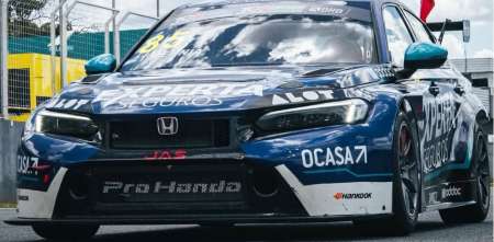 TCR Europe: Pernía fue P16 tras sufrir problemas en la largada en Mugello