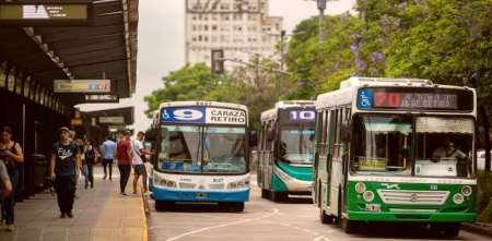 Aumenta el transporte publico en el AMBA: ¿Cuánto costará viajar en subte y colectivo en abril?
