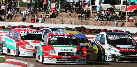 Peleó contra los consagrados del TC2000, pero su vida dio un vuelco y hoy ve de lejos el automovilismo