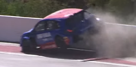 TC2000: fuerte impacto de Monarca en la final en El Zonda y salida del auto de seguridad