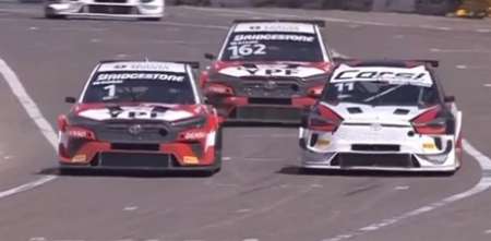 TC2000: Rossi le arrebató el liderato a Fernández con una maniobra prolija en el Zonda