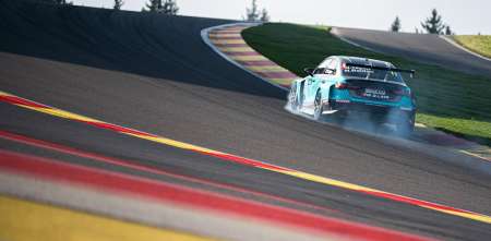 Los Pernía clasificaron 8° para la primera carrera de la TCR Europe Cup en Bélgica