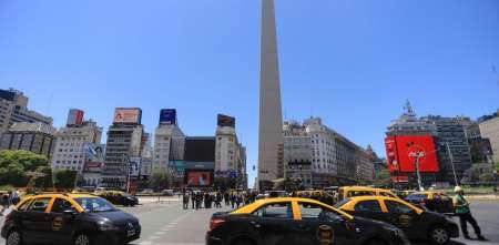 ¿Cuánto cuesta un taxi para ir al Road Show de Franco Colapinto?