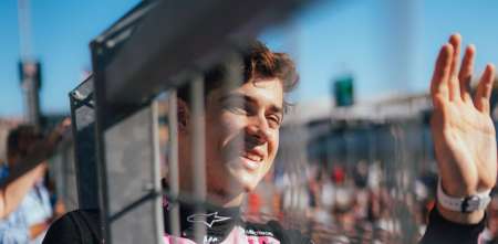 F1: ¡Todo listo! La "Flecha de Plata" de Fangio que manejará Colapinto en el Road Show fue puesta en marcha