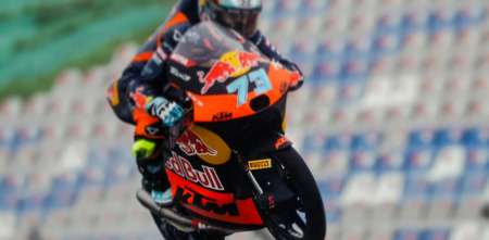 Moto3: Perrone fue P3 y Morelli completó el top 10 de la práctica clasificatoria en España