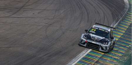 TCR South America: Reis/Fraga se llevaron el último entrenamiento del Súper Challenge en Interlagos