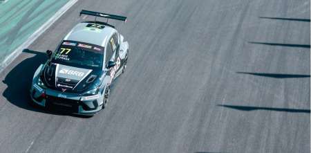 TCR South America: Felipe Fraga dominó la clasificación de invitados en Interlagos