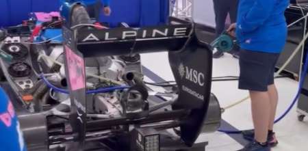 El rugido del V8: así se prepara el Lotus E20 antes del Road Show de Franco Colapinto