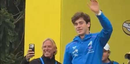 “Olé, olé, olé, Franco”: el canto de la hinchada para Colapinto en su primer encuentro con el público en la previa del Road Show