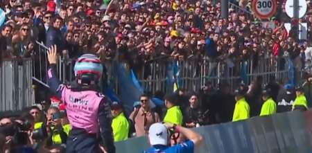 F1: ¡Emoción total! El saludo de Colapinto a los fanáticos presentes en el Road Show de Buenos Aires