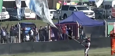 TC: ¡Festejo absoluto! El desahogo de Werner con los hinchas tras ganar en Termas