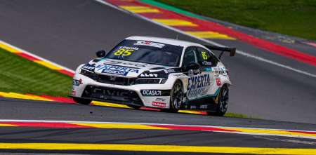 TCR Europeo: Tiago Pernía completó la clasificación y largará 12° en Spa