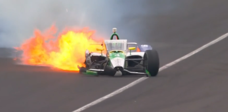 500 Millas de Indianápolis: ¡Fuego sobre el final! Collet sufrió un fuerte golpe y neutralizó la carrera en el cierre