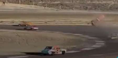 Escalofriante vuelco en plena carrera: un piloto perdió el control y protagonizó un fuerte accidente