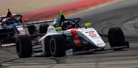 F4 Española: Fausto Arnaudo y Simón Bulbarella salieron a pista en el viernes de Aragón