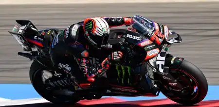 Bezzecchi dominó la práctica de MotoGP en Assen y Aprilia hizo el 1-2