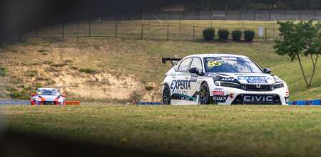 TCR Europe: Tiago Pernía concretó una arranque positivo en Hungría