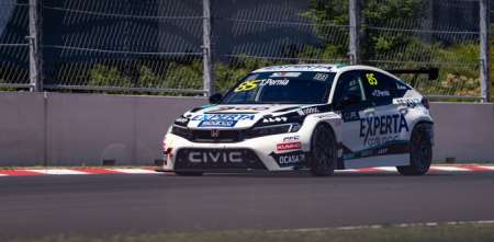 TCR Europe: ¡Argentino en el podio! Tiago Pernía finalizó 3° en la Carrera 1 de Hungría