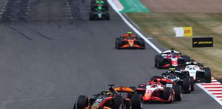 F2: Varrone hizo una gran remontada pero no le alcanzó para sumar en Silverstone