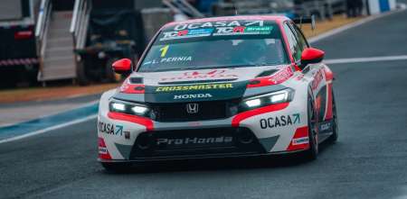 TCR South America: Pernía y Piquet Jr marcaron el rumbo del viernes en Velocitta