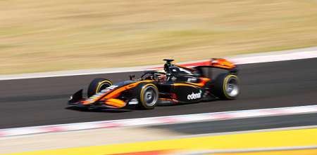 F2: Varrone avanzó en Hungría y culminó 11° en la Sprint; Gabriele Mini se quedó con el triunfo