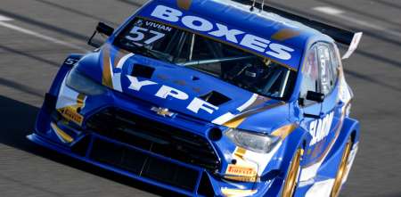 TC2000: Franco Vivian prevaleció en el comienzo de la acción en La Pampa