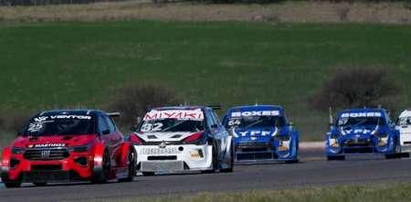 TC2000: el detrás de escena del triunfo de Ponce de León en Toay, al estilo Escudería Carburando