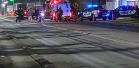 Falleció un médico y exconcejal en Córdoba tras impactar su moto contra un camión