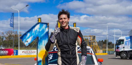 Ale se quedó con el Sprint del Top Race en Junín