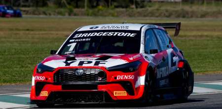 TC2000: Matías Rossi prevaleció en una clasificación ajustada en Junín